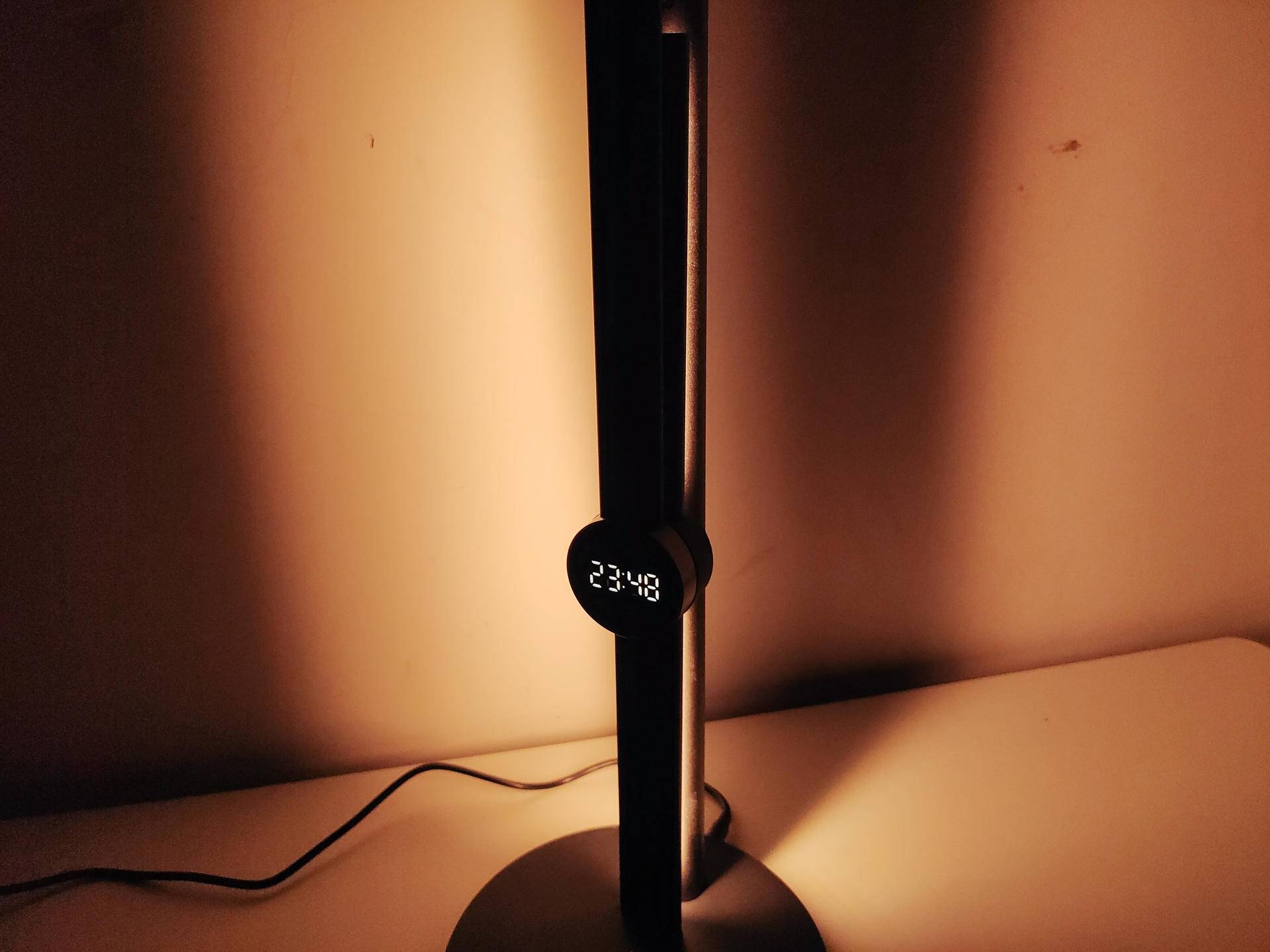 国A认证、无频闪无蓝光危害的几光智能台灯上手体验