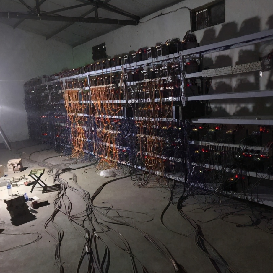 科普文：比特币行情惊险万分，有人损失惨重，有人却可以旱涝保收