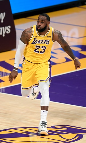 NBA本赛季防守最好的10名球员！维金斯第十，詹姆斯排名第一