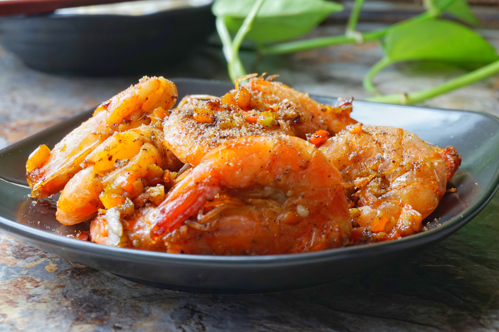 想吃椒盐虾，自己在家也能做，咬一口嘎嘣脆，经济又实惠