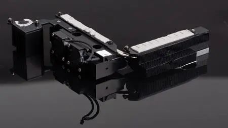 微星MEG Z490 GODLIKE主板评测：旗舰就该这样子