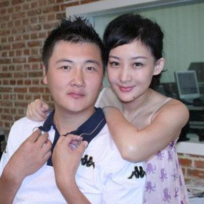 2009年，孙楠为了潘蔚和买红妹离婚，如今50岁买红妹过得又怎样？