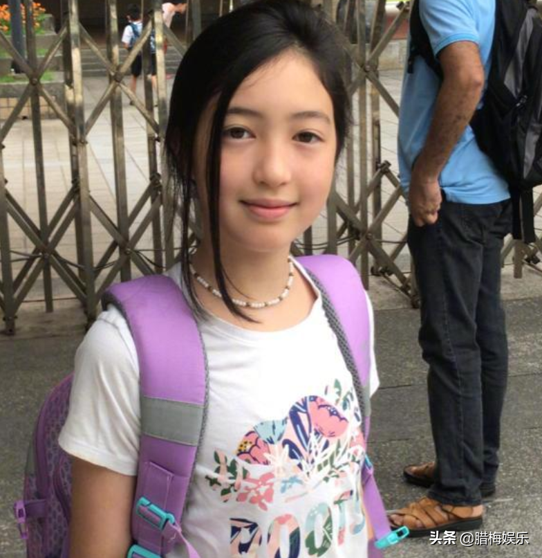 《爸爸去哪兒》夏天長大了，顏值氣質大變，混血感都沒了