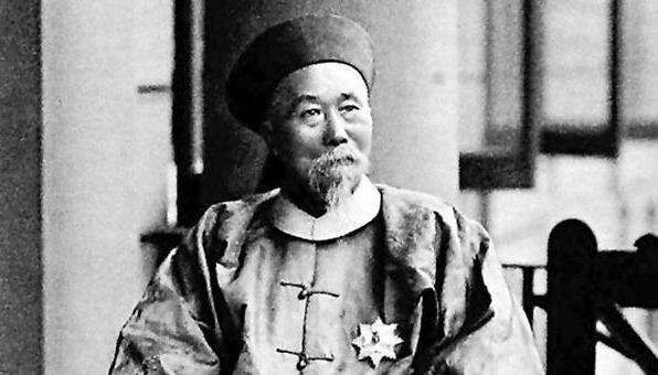 慈禧的韦小宝，左宗棠、张之洞的靠山，一个几