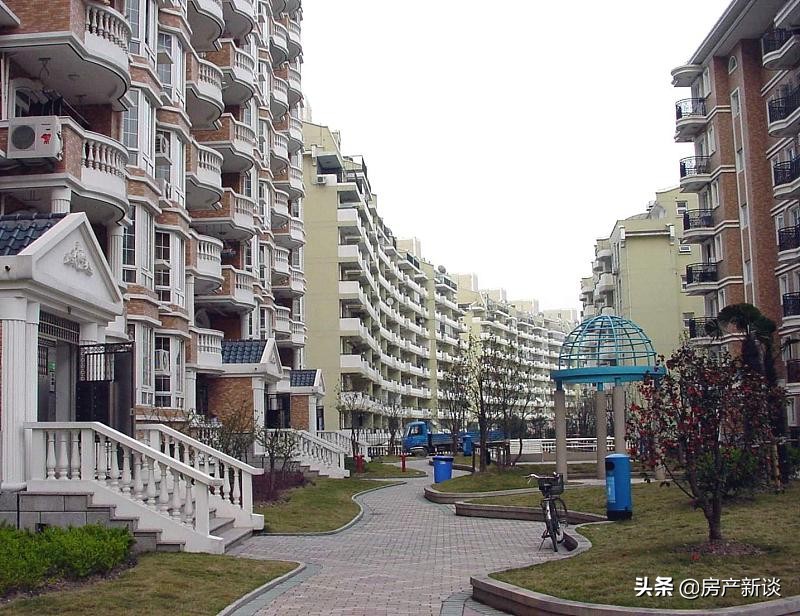 想在今年买房，越靠近这3处房子越保值，专家：居住舒适的好房子