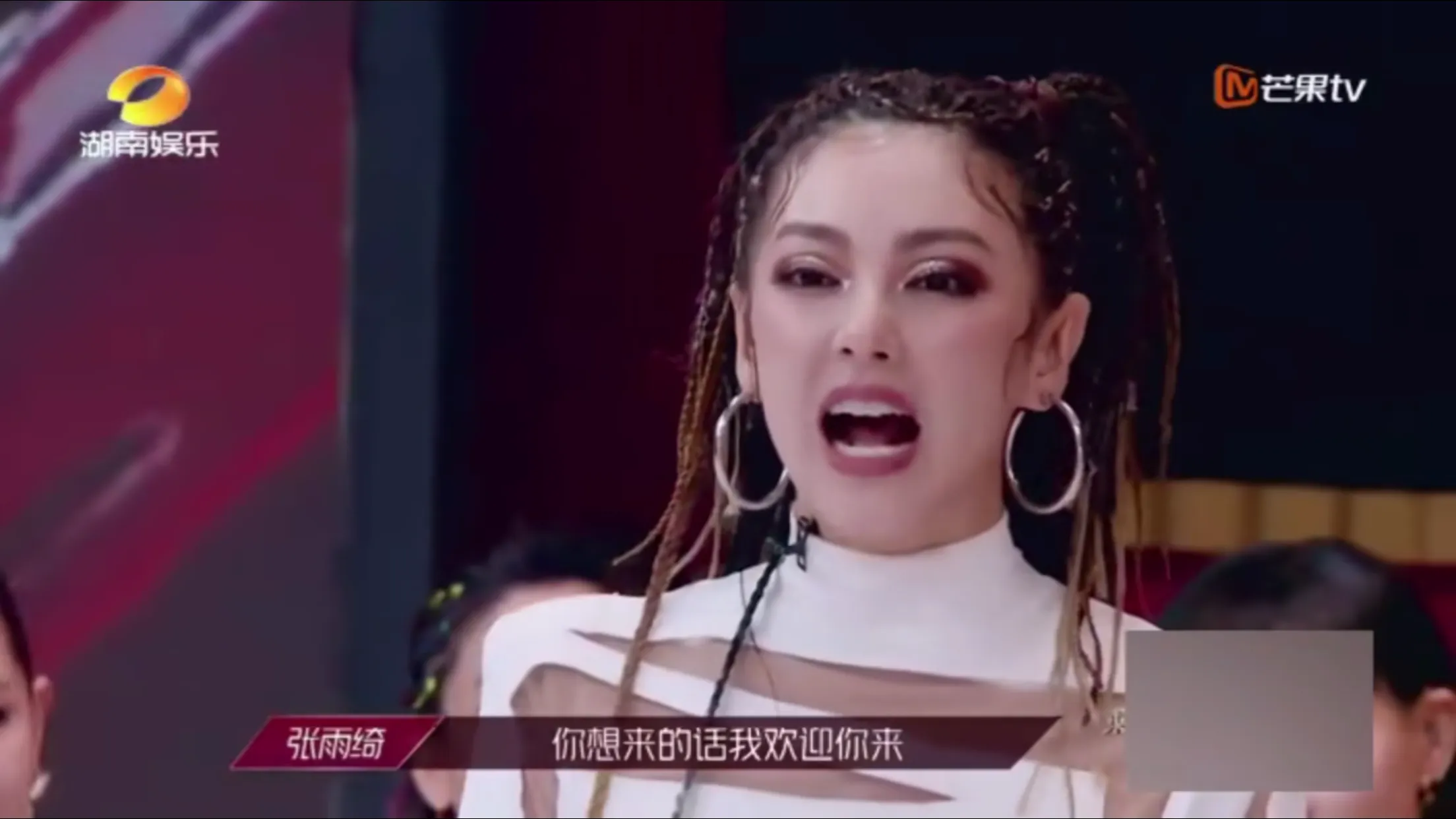 “憨憨”张雨绮终于翻身，伊能静都心服口服，谁说她一孕傻三年？