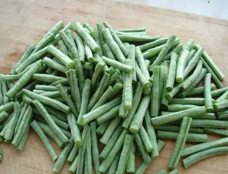 圖片[2]-飯店的蒸豆角為啥好吃？原來是有技巧 掌握1點 豆角不坨也不粘-起舞食譜網