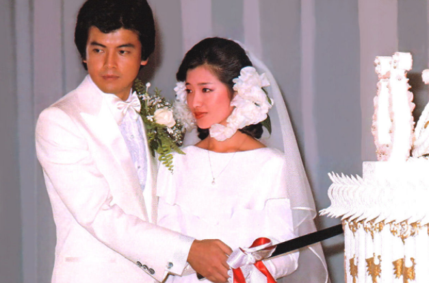 山口百惠：40年前的日本女神，巅峰时嫁人隐退，