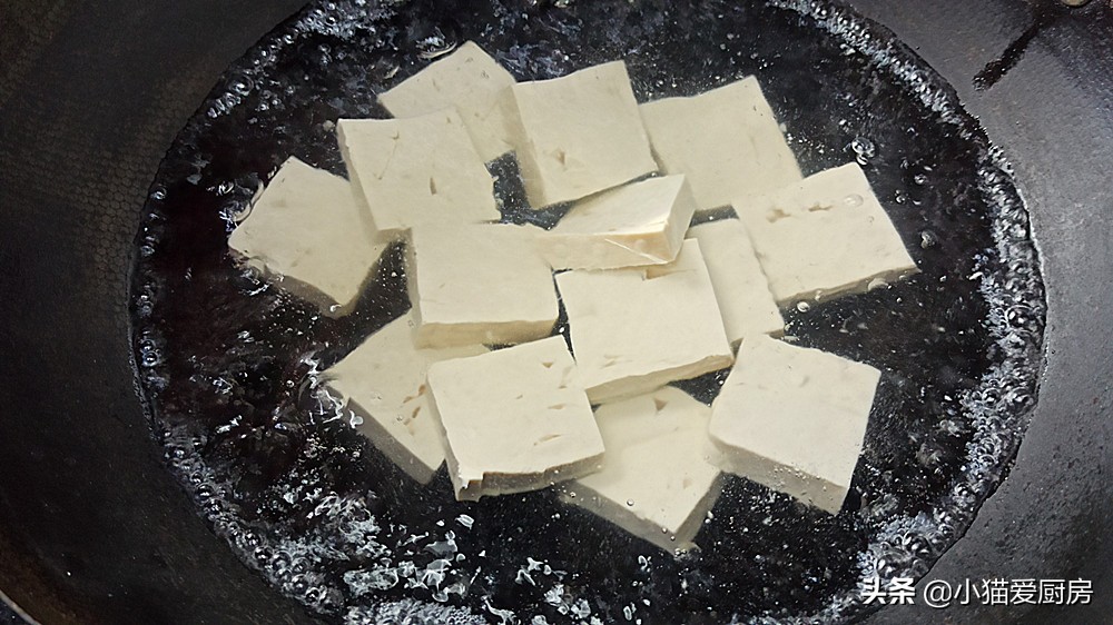 图片[5]-路边摊小吃香煎豆腐 在家就能做 简单3步就搞定 味道真心不错-起舞食谱网