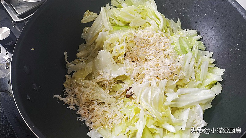 图片[8]-【圆白菜炒虾皮】做法步骤图 简单营养又美味 全家都喜欢-起舞食谱网