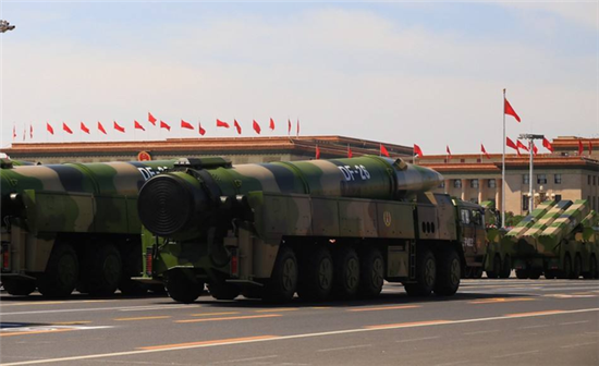 敏感时刻，我国向南海试射两枚反航母弹道导弹，准确击中预定目标