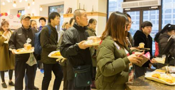 叮咚上市后入驻餐饮早餐赛道？品牌如何突围才能分得一杯羹？