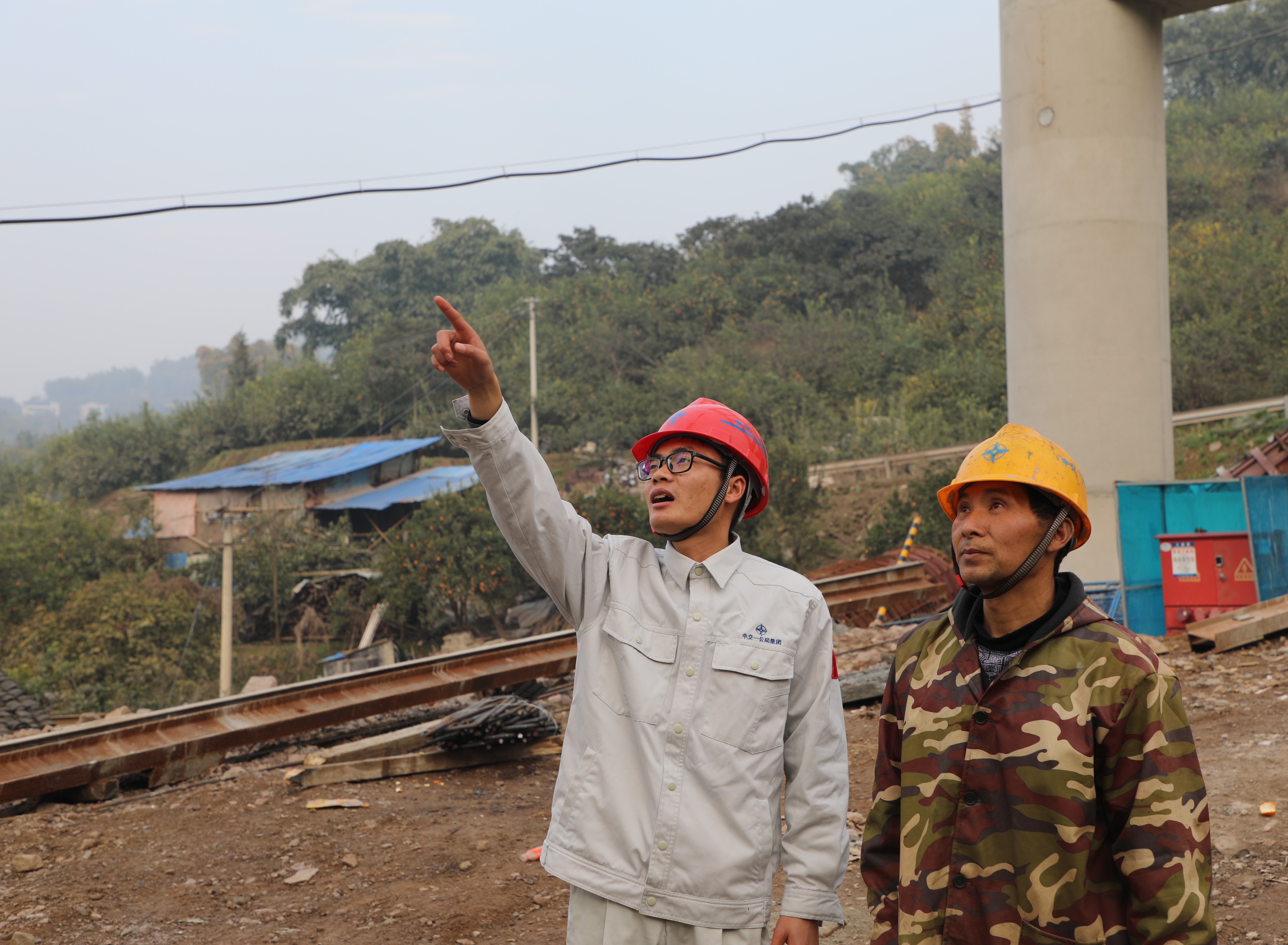 打互通“拦路虎”建百姓“小康路”