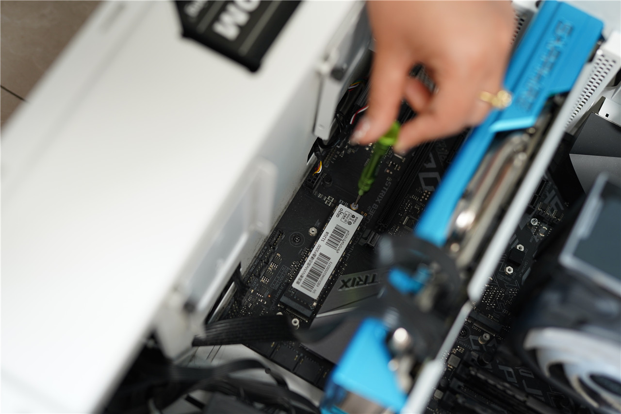 aigo NVMe固态硬盘P3000提升系统和游戏速度更畅快