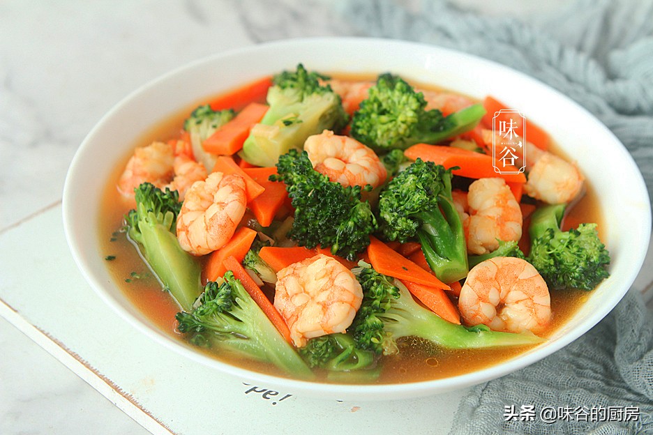 炒菜前，這6種蔬菜必須要焯水，很多人不懂，以後別再直接下鍋了