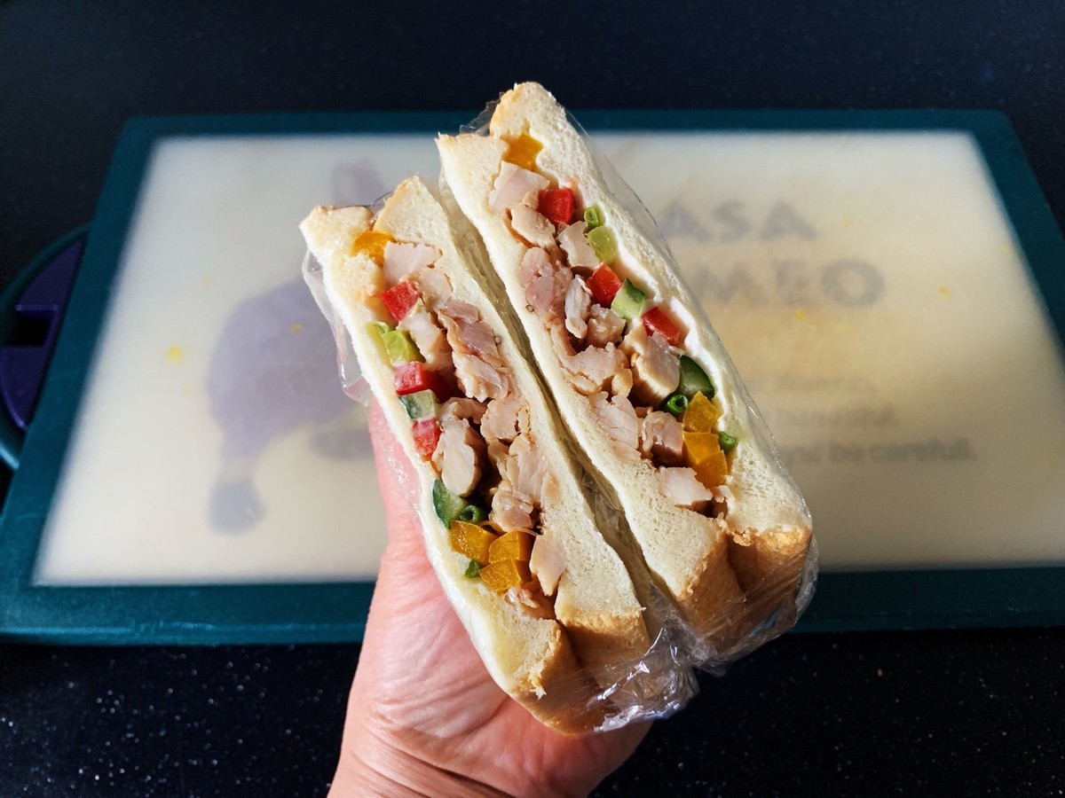自制鸡肉三明治，简单快手，适合上班族，早餐的好选择