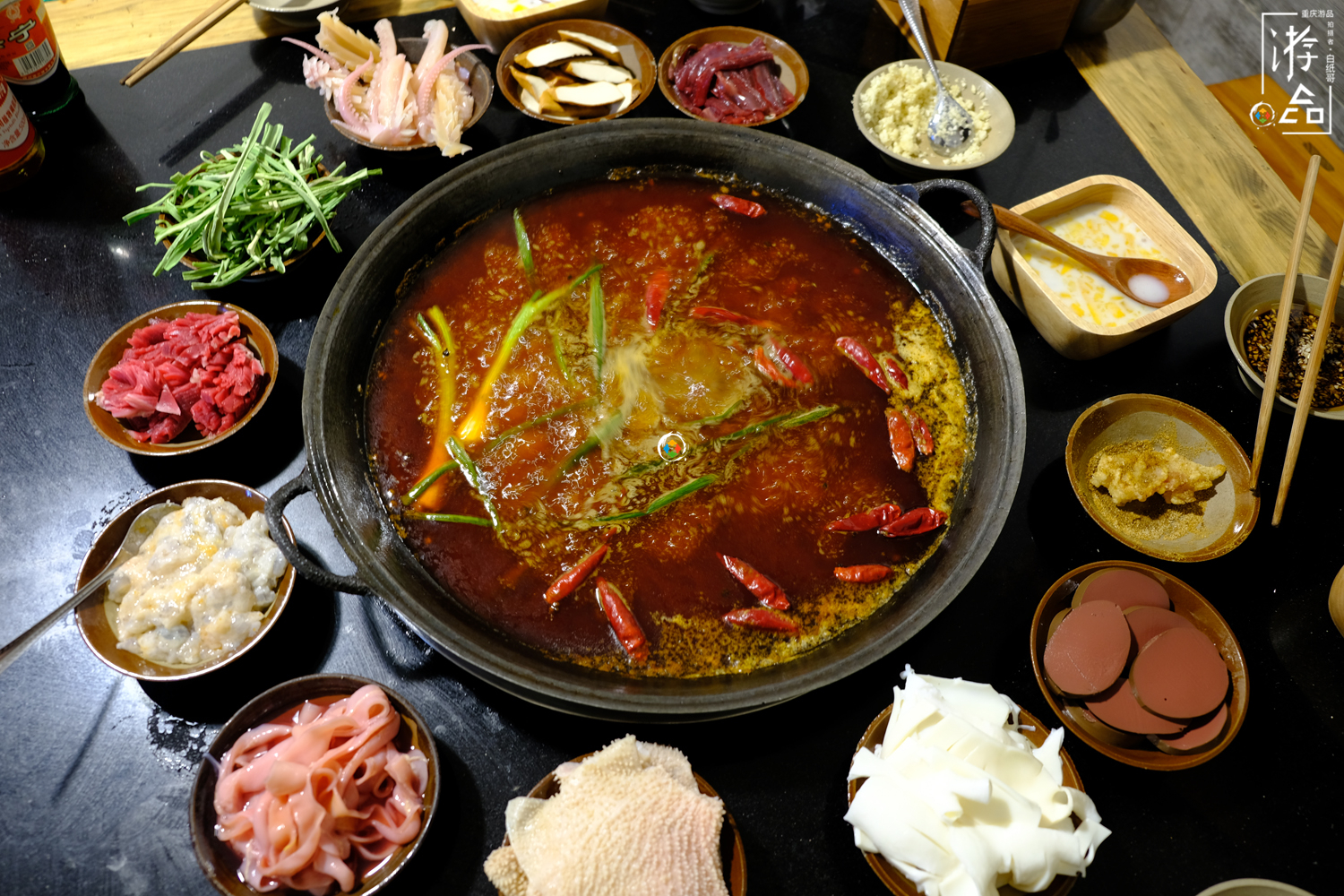 重庆火锅该不该收锅底费？收费食客不满意，不收又被怀疑用老油