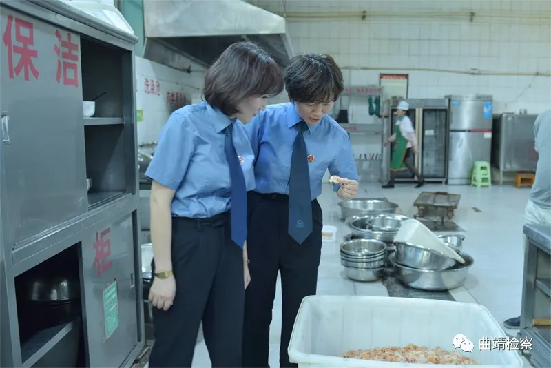 “检察蓝”护航莘莘学子 曲靖市、麒麟区两级院齐发力 为高三学生加油鼓劲