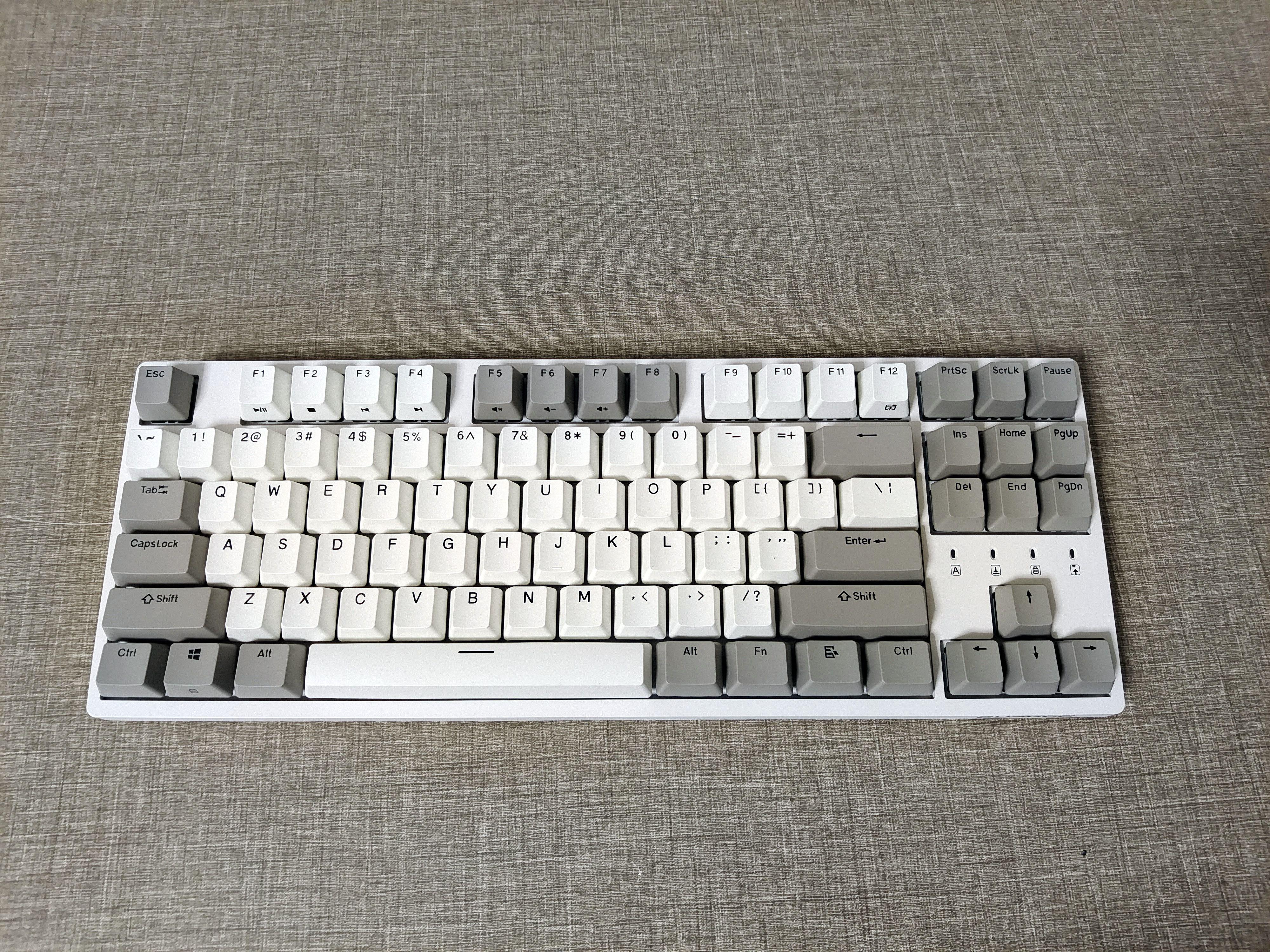 畅享打字乐趣，杜伽K320银轴机械键盘也许是调校最好的打字机
