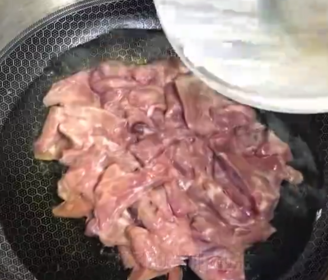图片[9]-溜猪肝的做法 腌制这一步很重要做不好就会很腥-起舞食谱网