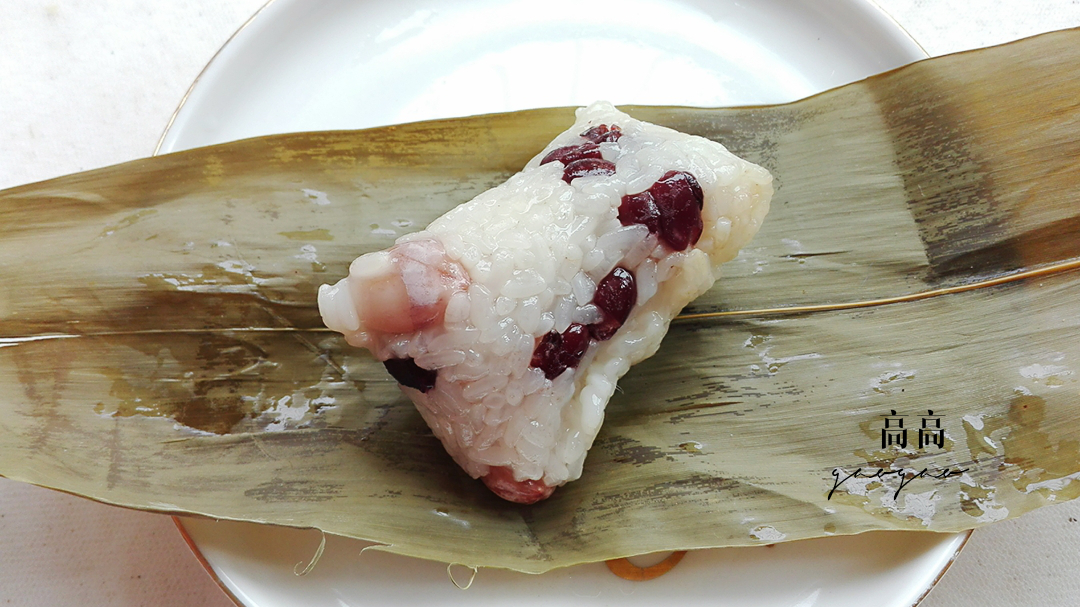 端午節，曬一下我家包粽子，多種包法，無任何添加劑，簡單又好吃