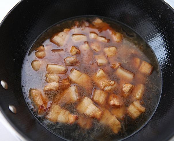 图片[6]-笋干红烧肉的做法步骤图红烧肉别再放土豆了这样做的红烧肉好-起舞食谱网