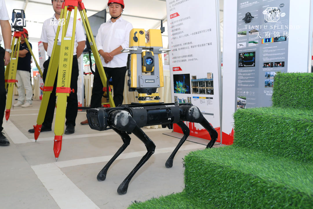 行业"大咖"走进万科天府锦绣 共话装配式建筑发展 解锁品质人居未来