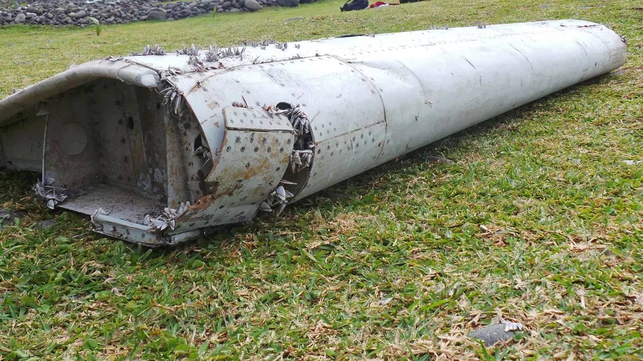 法国记者曝光马航MH370疑似遭美军击落，这才是失踪真相吗？