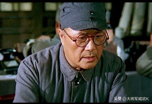 二野5万人被30万国军合围，危急时刻刘伯承做了3个大胆的举动