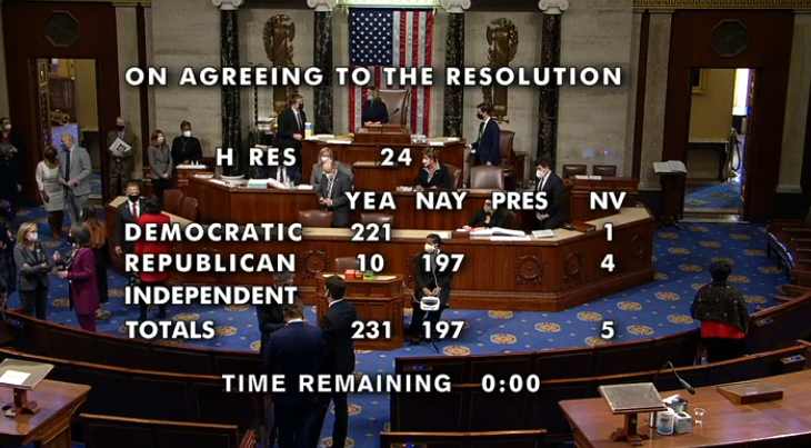 陷入彈劾危機的特朗普在幹啥：棒打法德攤牌中國