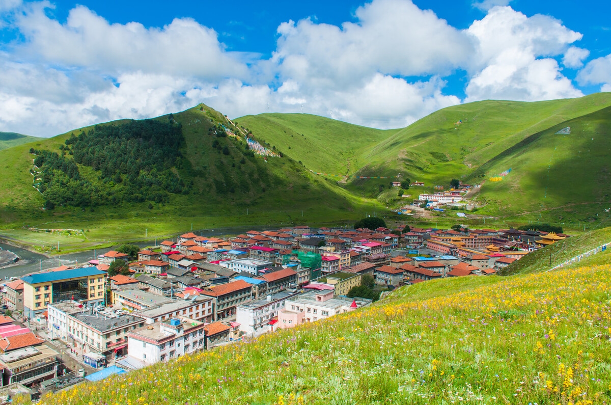 适合夏季自驾的4条路线，沿途风景美上天，6-8月出发刚刚好