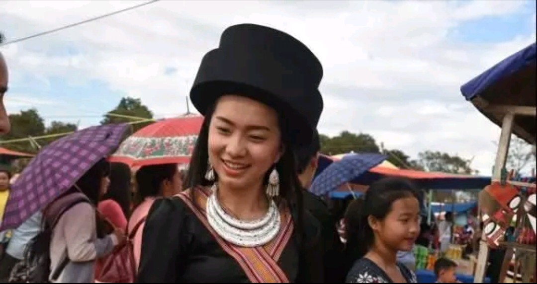 为啥挂树枝的老挝人家不能进？当地人：进去了