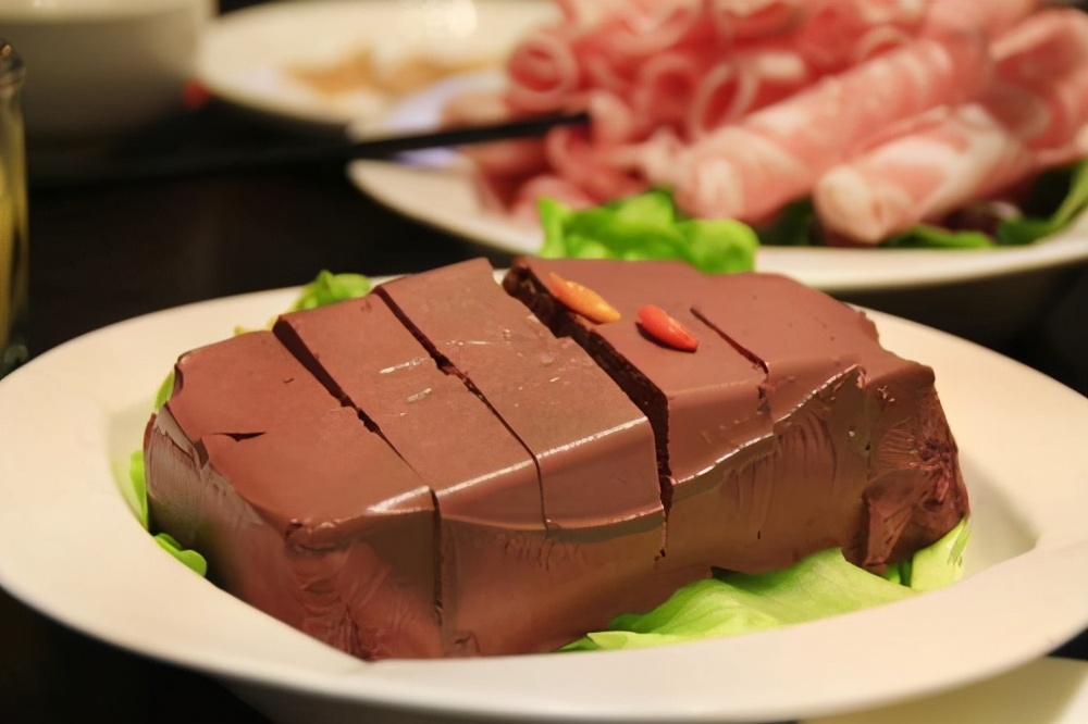 血液裡都是�垃圾�，成盒的鴨血還能不能吃？ 其實製作過程很簡單