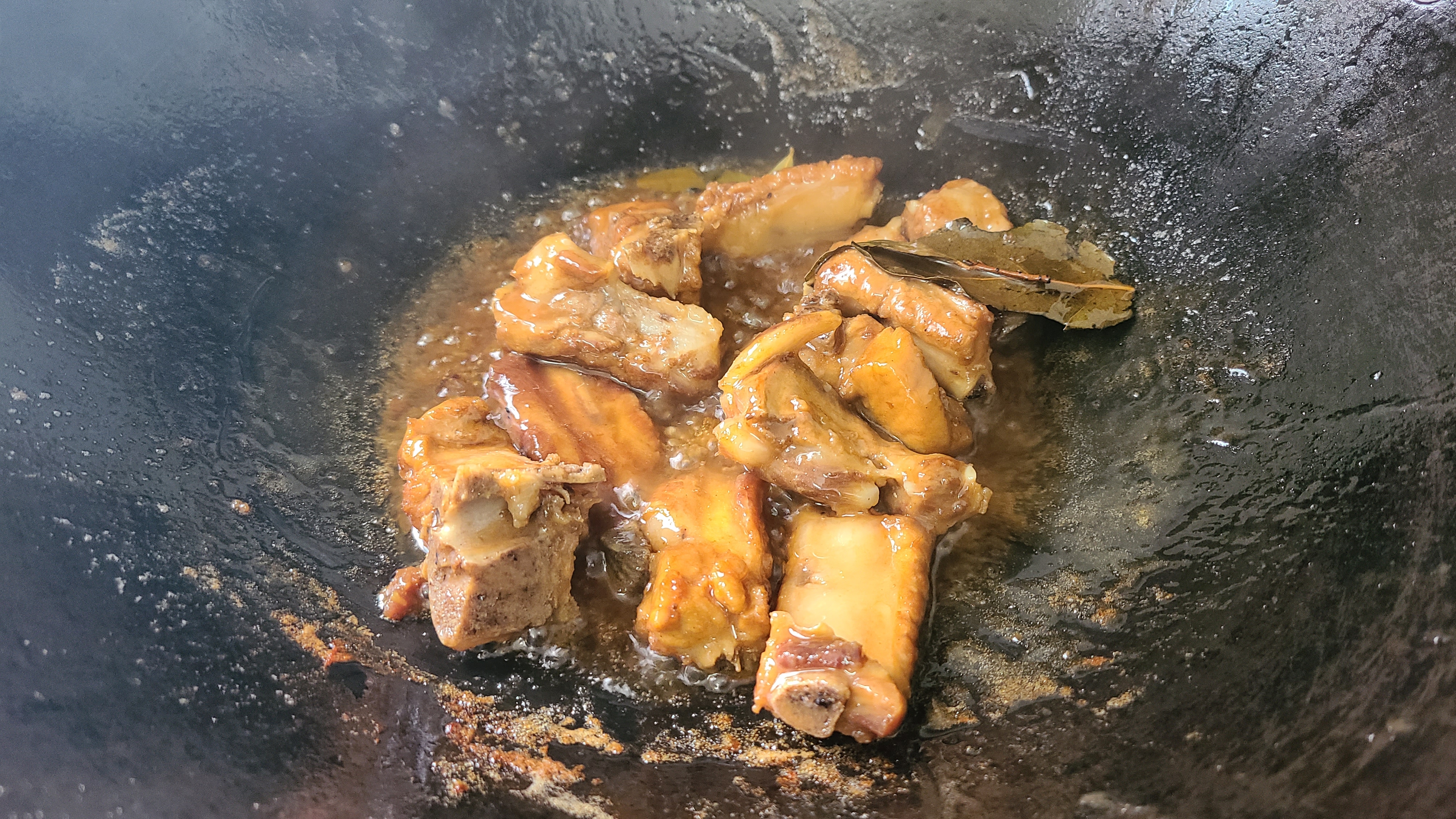 酸梅排骨，广东人做出来就是好吃，味道特别又开胃，太下饭