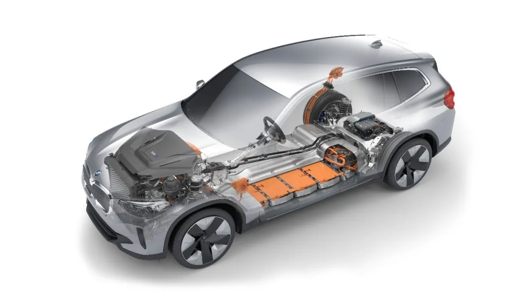 创新技术和应用丨BMW iX3原汁原味的驾控愉悦