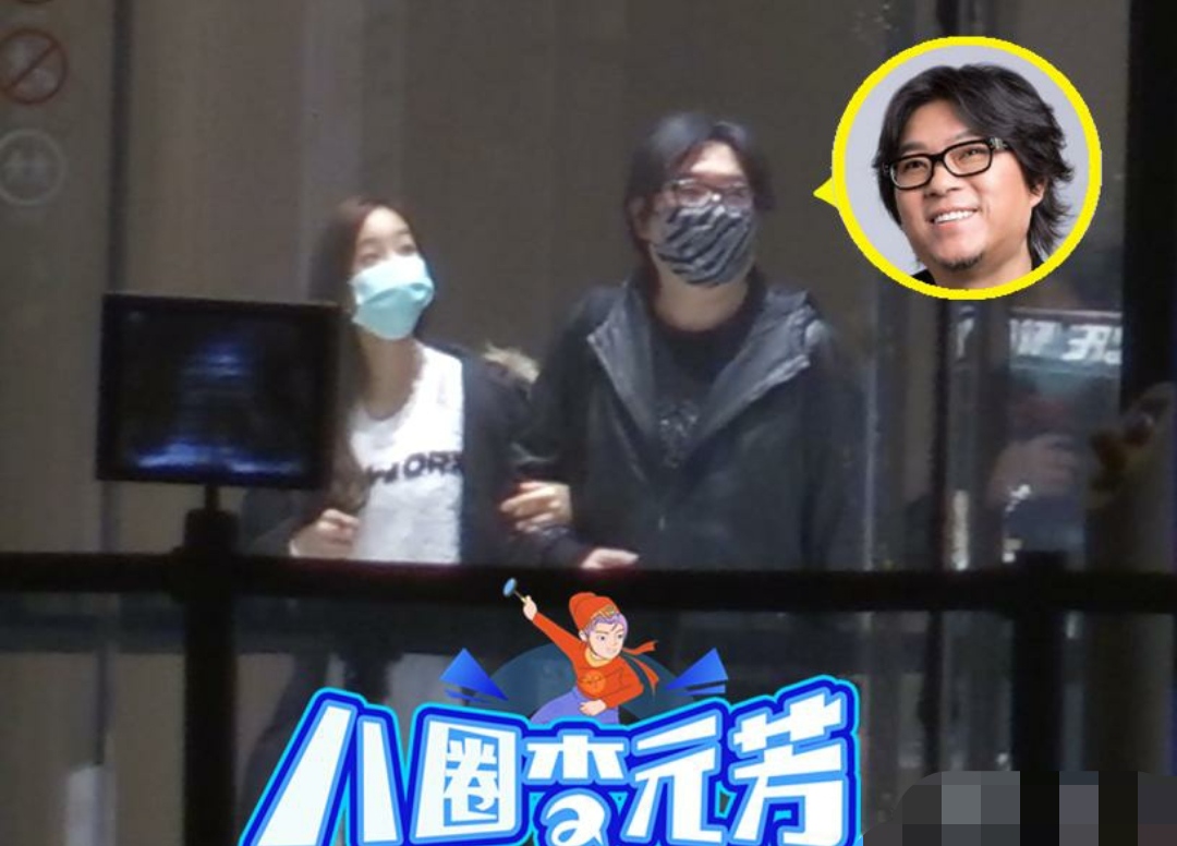 高晓松现身，成功瘦身26斤口罩仍遮不住脸，女儿