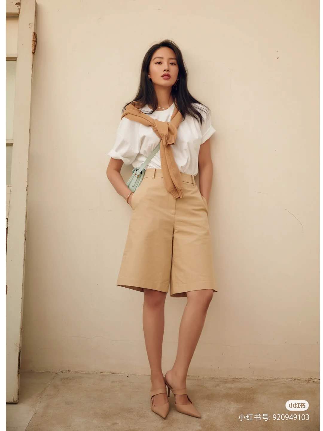 跟着明星学穿搭 | 法式复古派女士杨采钰