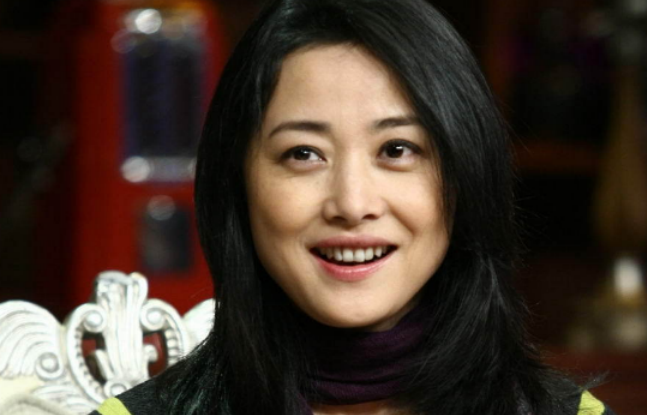 张若昀后妈刘蓓，带着二婚的孩子再嫁前夫，她的故事比想象中精彩