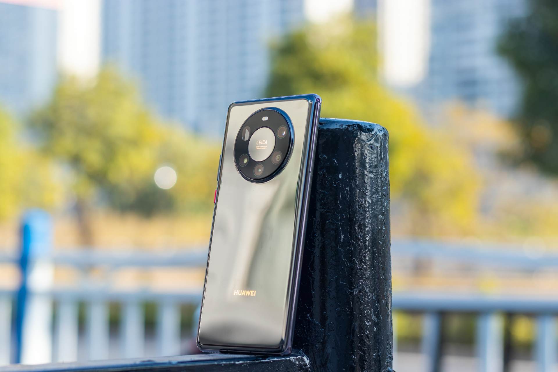 华为P50发布后，Mate40 Pro却火了？看到价格和备货，心里都明白了