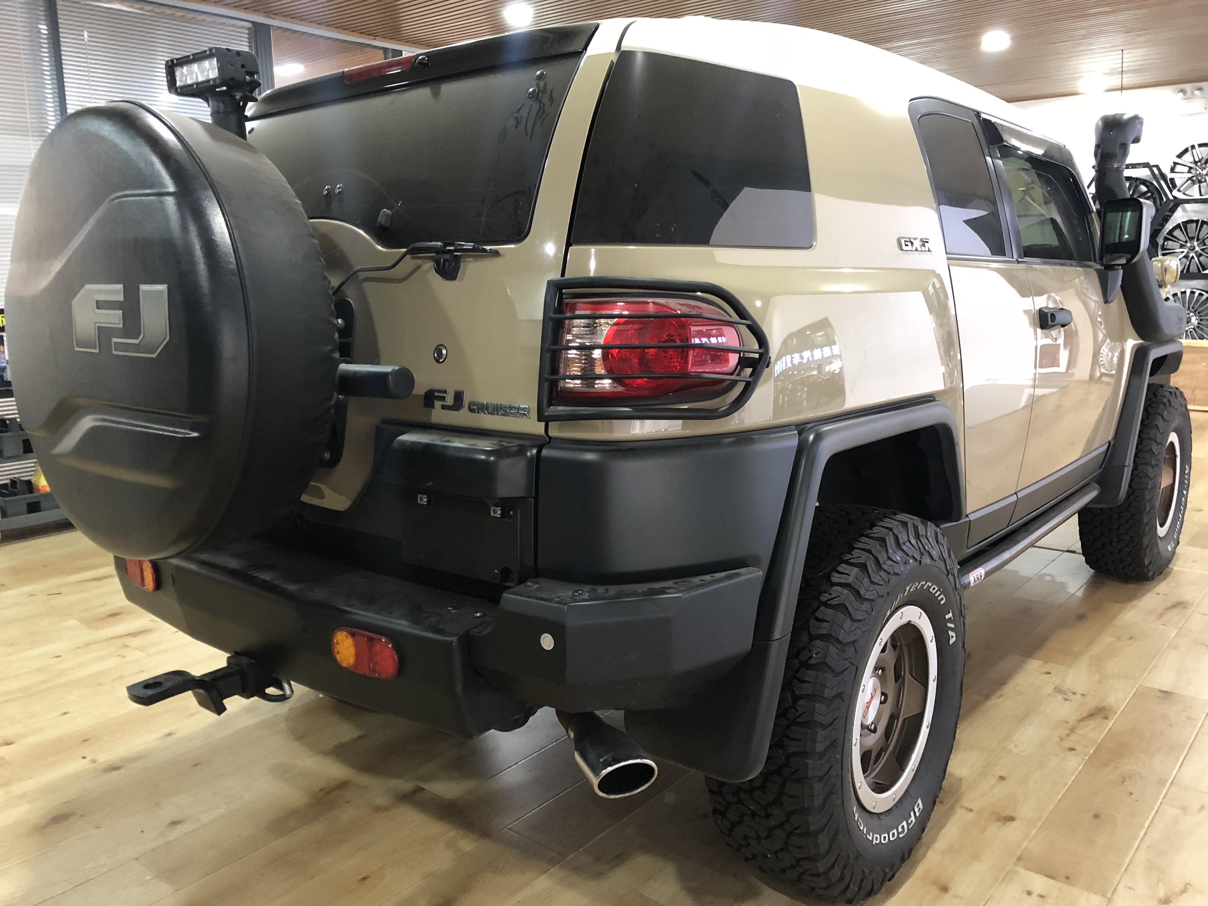 2019款丰田酷路泽fj40l越野改装现车
