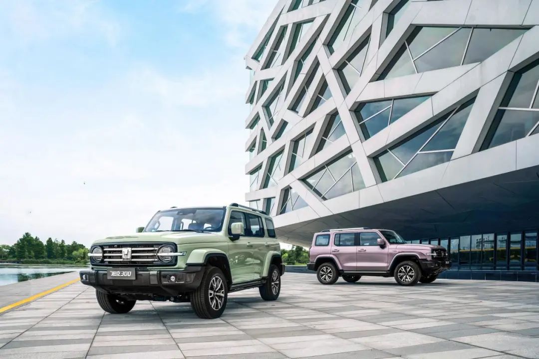 取消前后差速锁，换装智能四驱！抢先试驾坦克300城市版