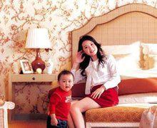 晴格格当红时息影，二十多岁傍富豪，表面风光