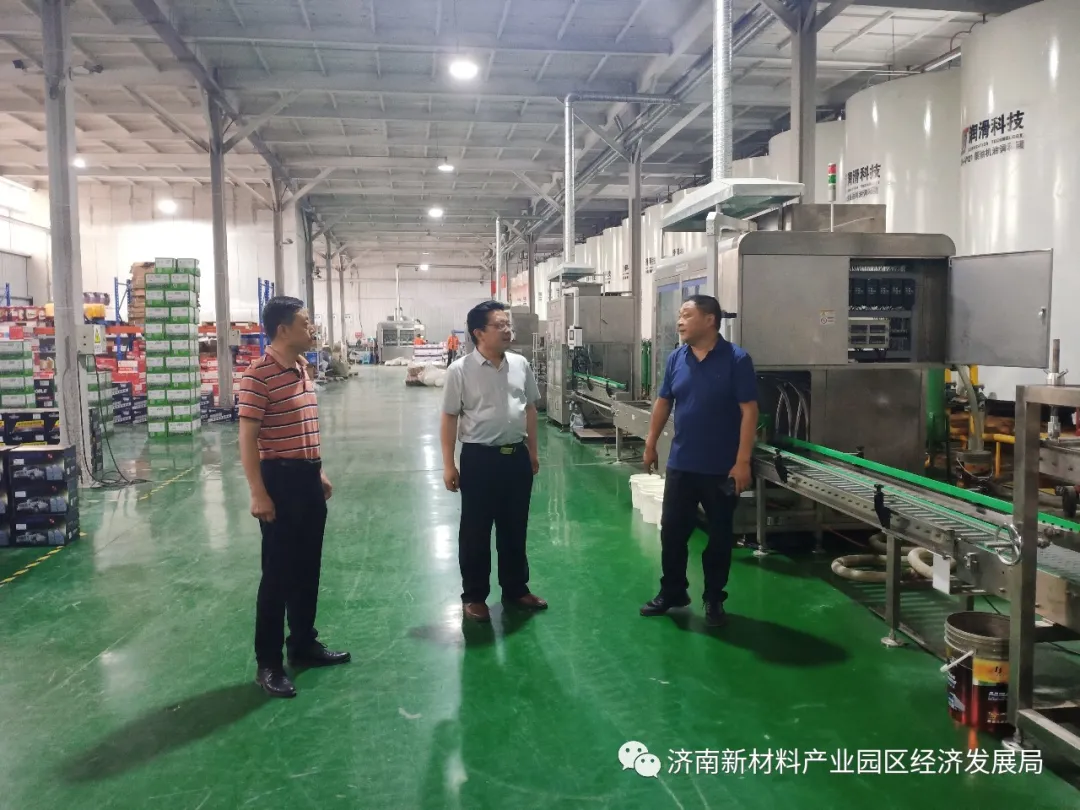 端午期间济南新材料产业园区察看企业安全生产及应急值守情况