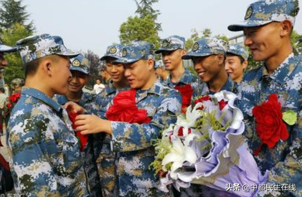 甘肃一95后新兵拒服兵役闹自杀，部队除名罚款，通报来了