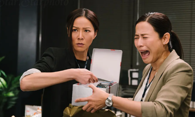 《陀枪师姐2021》被一群中年大叔大婶油腻到，港