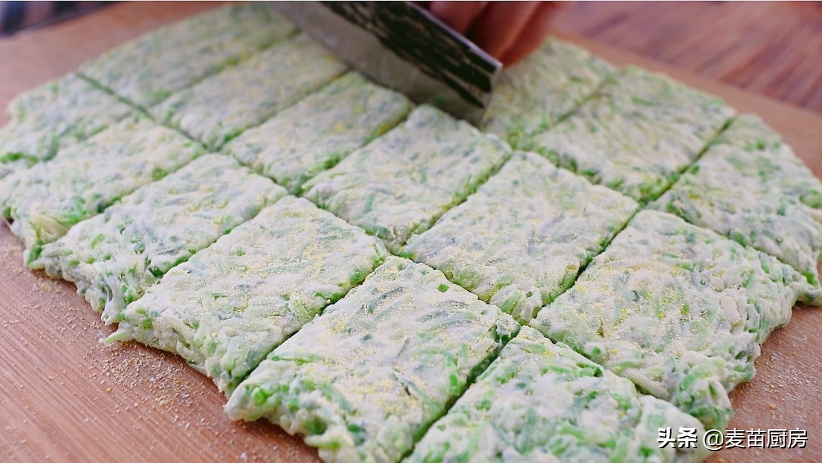 教你蘿蔔糕做法，不用一滴油，一大鍋吃完也不膩，天冷就要這麼吃