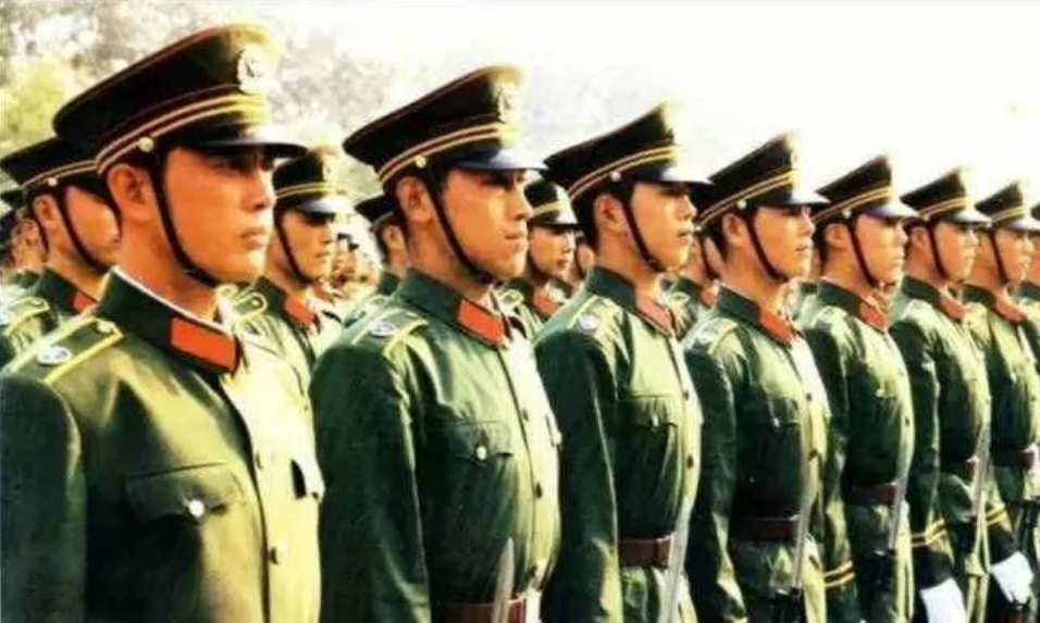 1985年百万裁军，很多部队领导不服，邓小平：头头不通调头头