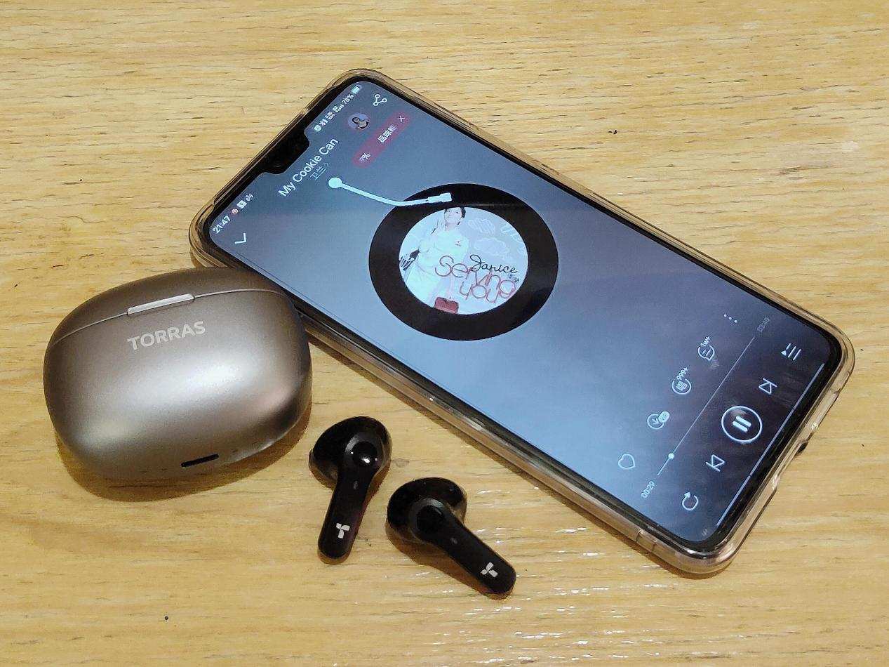 感受鲸鱼声音的宏厚与回荡，尽在图拉斯G10蓝牙耳机的体验