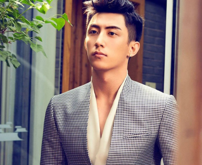 翻车了！邓超结婚纪念日秀恩爱引争议，孙俪的