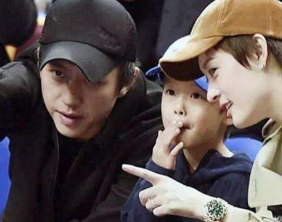 翻车了！邓超结婚纪念日秀恩爱引争议，孙俪的